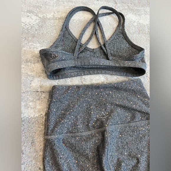 Beyond Yoga Alloy Ombre Speckled Leggings & Sports Bra Set Size S - Picture 4 of 5